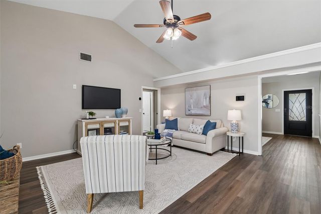 9735 CYPRESS POND AVENUE, Tampa, FL 33647