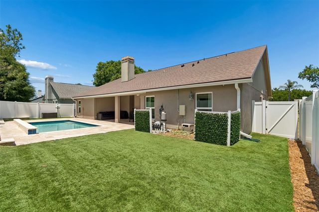 9735 CYPRESS POND AVENUE, Tampa, FL 33647