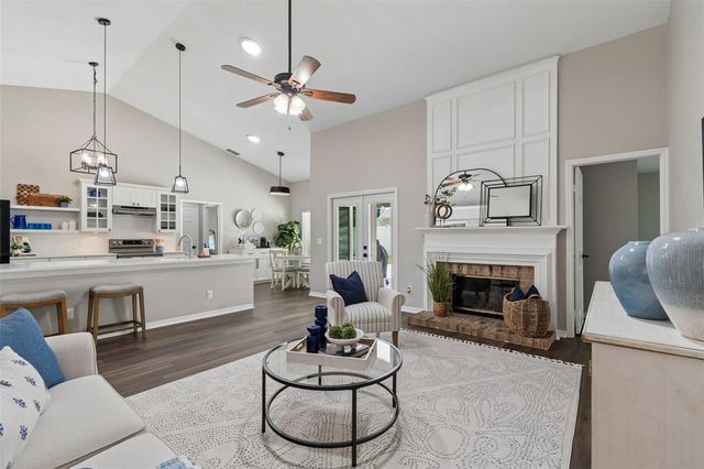 9735 CYPRESS POND AVENUE, Tampa, FL 33647