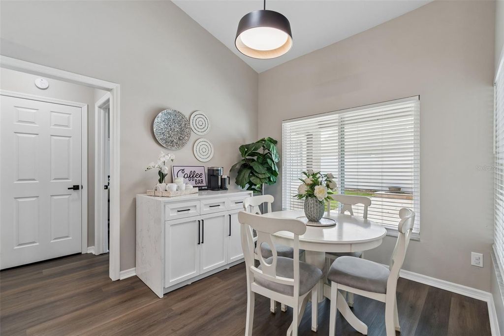 Image 12 of property listing at 9735 CYPRESS POND AVENUE, Tampa, FL 33647