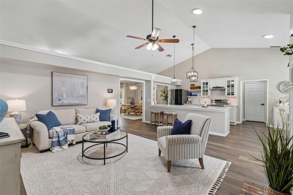 Image 17 of property listing at 9735 CYPRESS POND AVENUE, Tampa, FL 33647