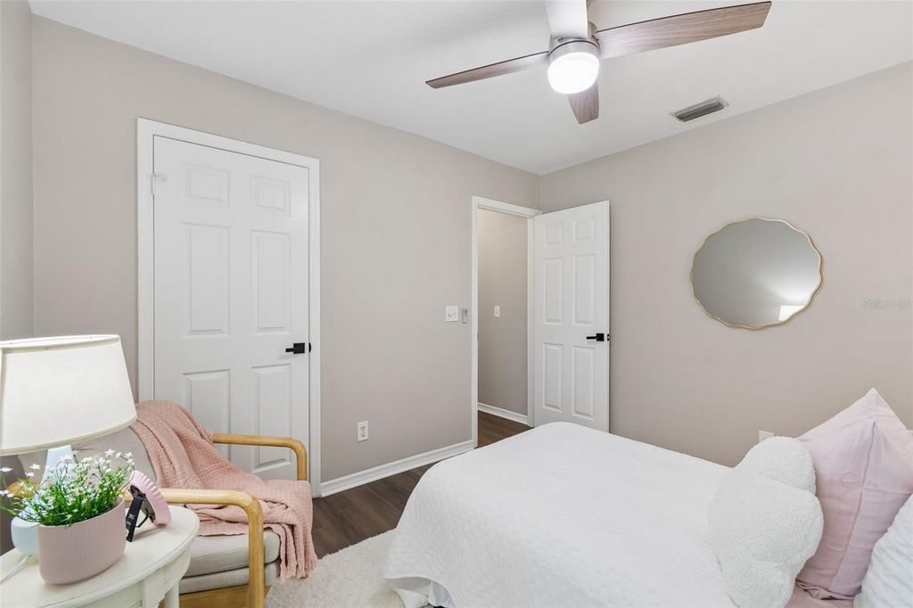Image 60 of property listing at 9735 CYPRESS POND AVENUE, Tampa, FL 33647