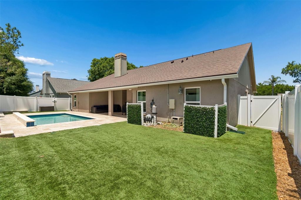 Image 69 of property listing at 9735 CYPRESS POND AVENUE, Tampa, FL 33647