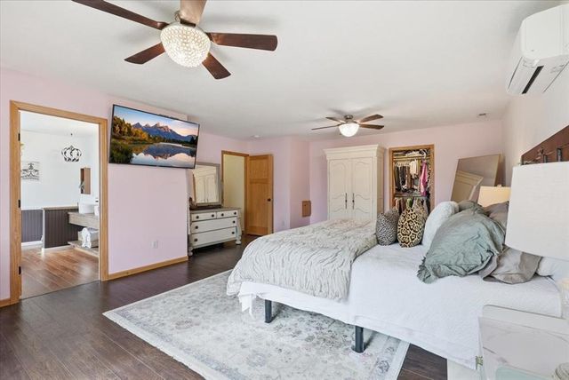 1431 Pioneer Circle, Houlton, WI 54082