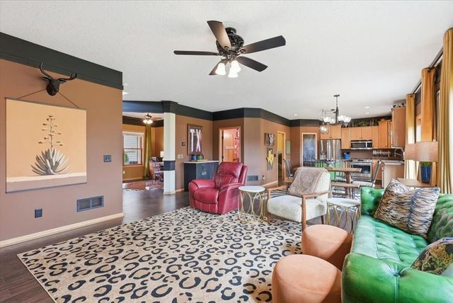 1431 Pioneer Circle, Houlton, WI 54082