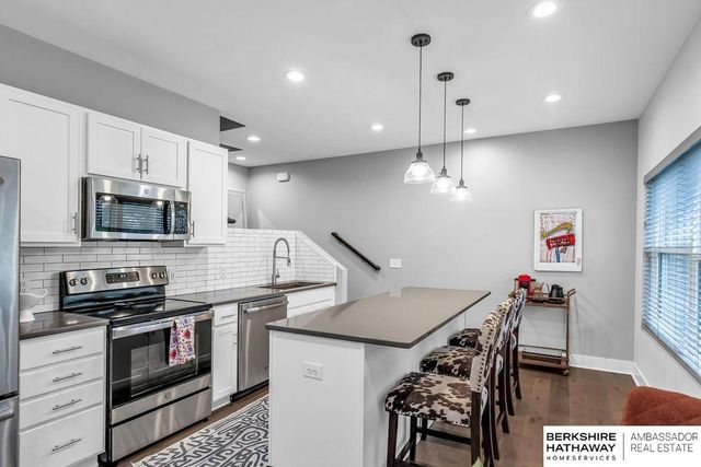 3130 Mayberry Court, Omaha, NE 68105