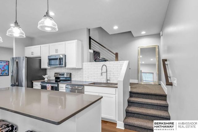 3130 Mayberry Court, Omaha, NE 68105