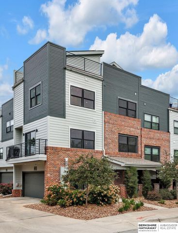 3130 Mayberry Court, Omaha, NE 68105