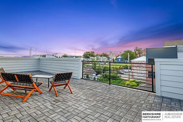 3130 Mayberry Court, Omaha, NE 68105