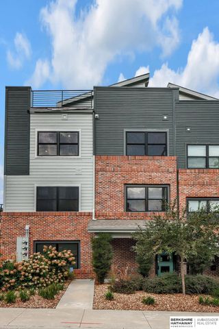 3130 Mayberry Court, Omaha, NE 68105