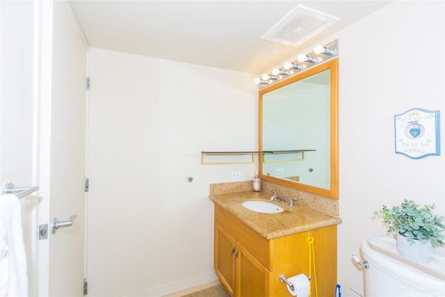 1296 Kapiolani Boulevard 3805, Honolulu, HI 96814