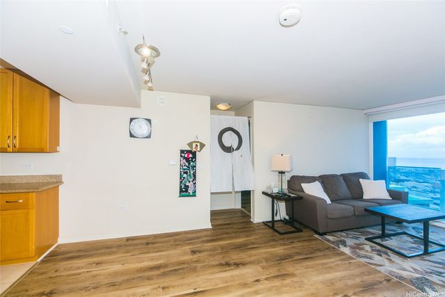 1296 Kapiolani Boulevard 3805, Honolulu, HI 96814