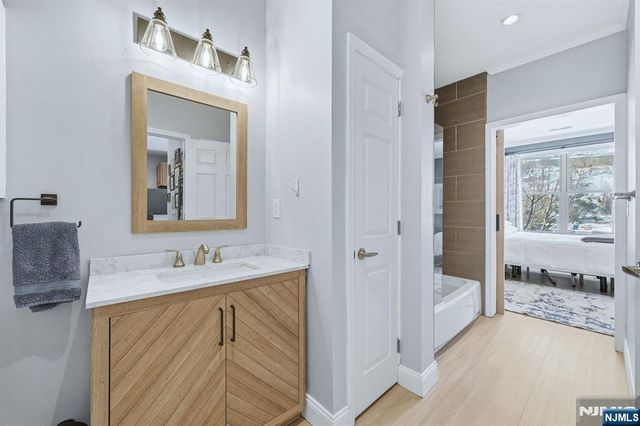 24 Ave At Port Imperial 230, West New York, NJ 07093