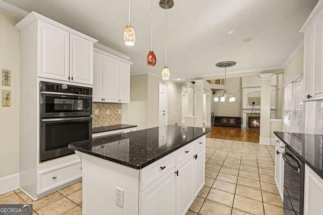 1395 Cresthaven Lane, Lawrenceville, GA 30043
