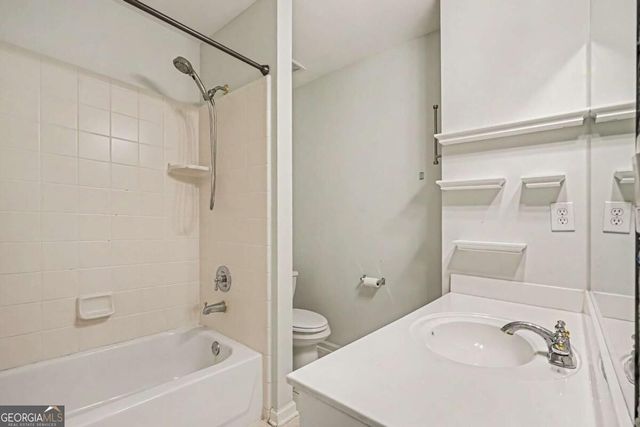 1395 Cresthaven Lane, Lawrenceville, GA 30043