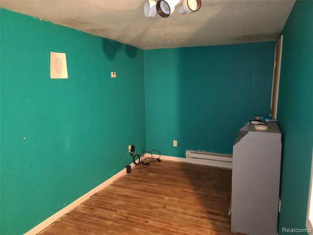 6964 S State Road, Bancroft, MI 48414