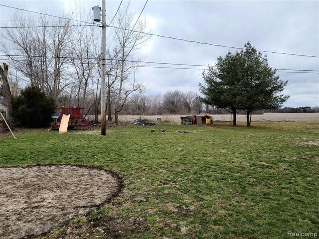 6964 S State Road, Bancroft, MI 48414