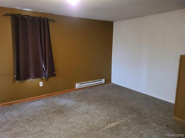 6964 S State Road, Bancroft, MI 48414