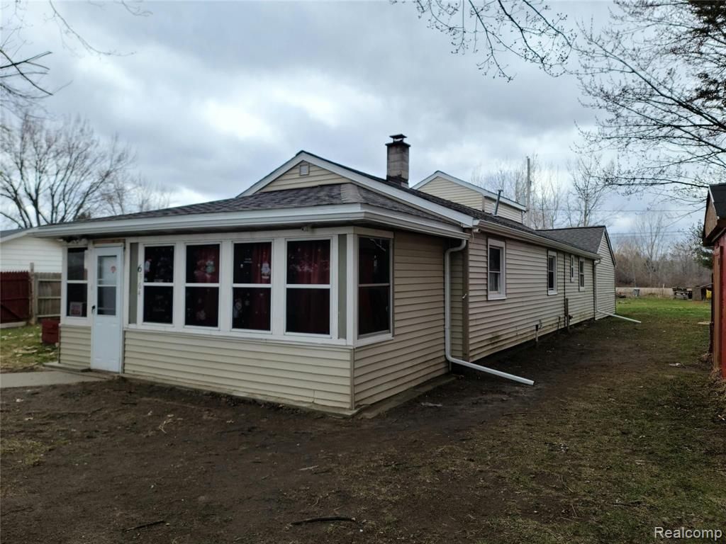 6964 S State Road, Bancroft, MI 48414