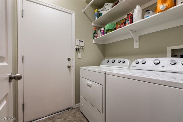 8955 Sandy Isle Court, Las Vegas, NV 89131