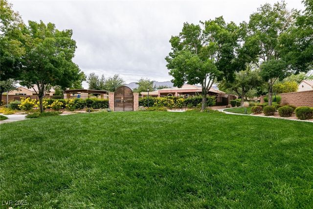 8955 Sandy Isle Court, Las Vegas, NV 89131