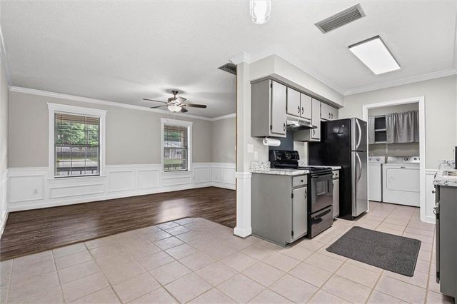 8731 Dutch Valley Court, Mobile, AL 36695
