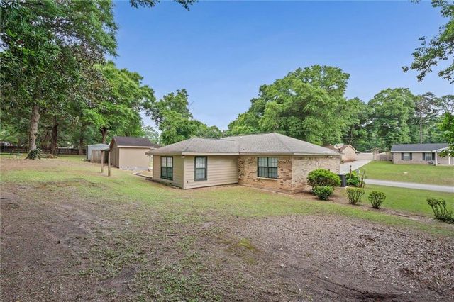 8731 Dutch Valley Court, Mobile, AL 36695