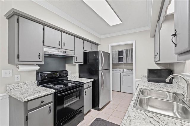 8731 Dutch Valley Court, Mobile, AL 36695