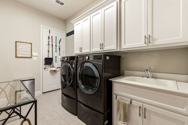 5678 Highflyer Hills Trail, Frisco, TX 75036