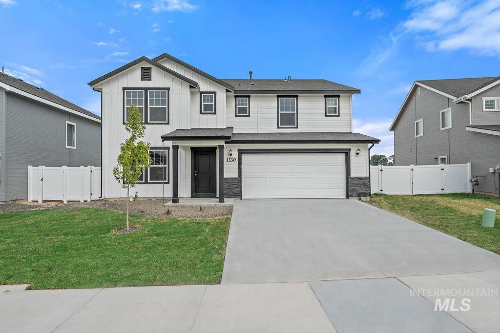 10776 Armuth St, Caldwell, ID 83605