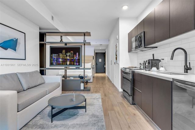 398 NE 5th St 4507, Miami, FL 33132