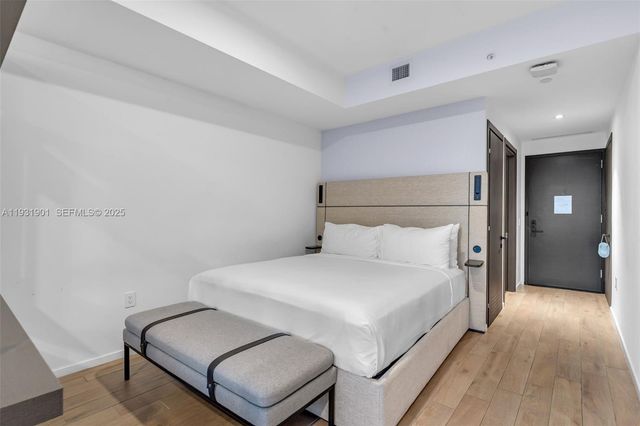 398 NE 5th St 4507, Miami, FL 33132