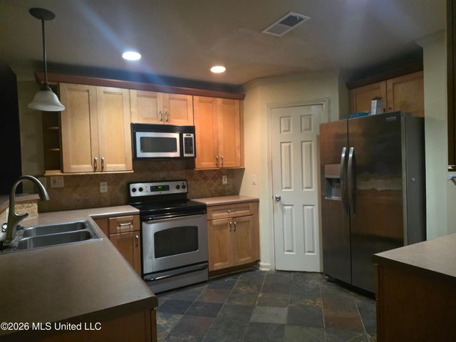 14785 Nassau Drive, Biloxi, MS 39532