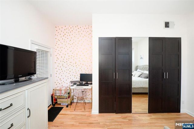 186 Wayne Street 119D, Jersey City, NJ 07302