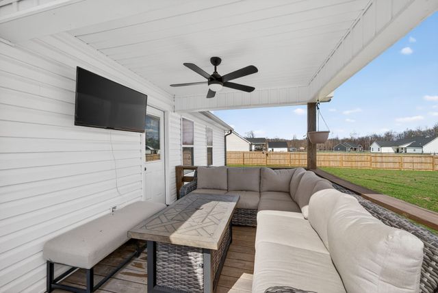 62 Carson Ln, Ethridge, TN 38456