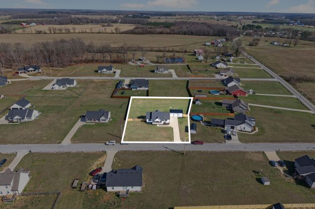 62 Carson Ln, Ethridge, TN 38456