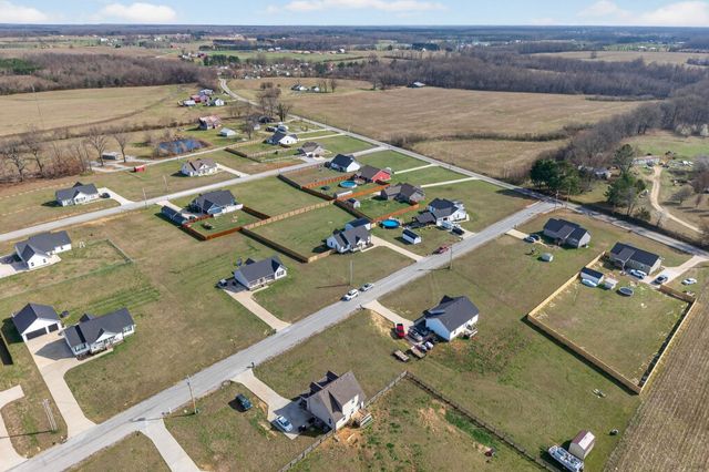 62 Carson Ln, Ethridge, TN 38456