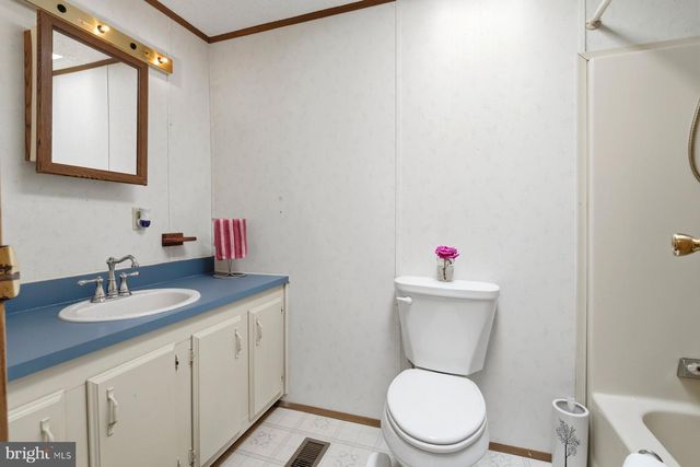 430 CLOVER LN, Hanover, PA 17331