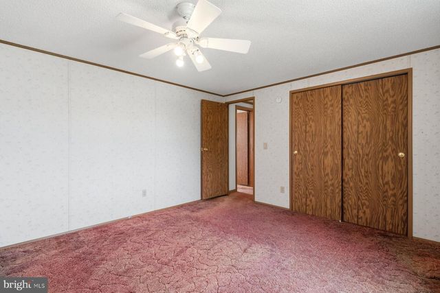 430 CLOVER LN, Hanover, PA 17331