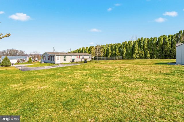 430 CLOVER LN, Hanover, PA 17331