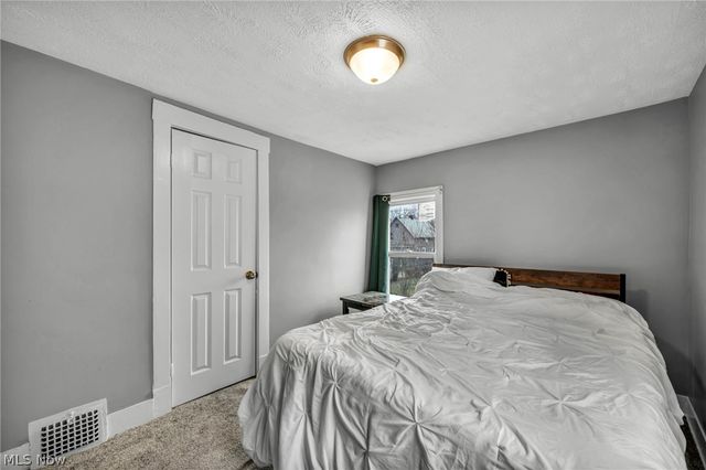 3146 W 90th Street, Cleveland, OH 44102