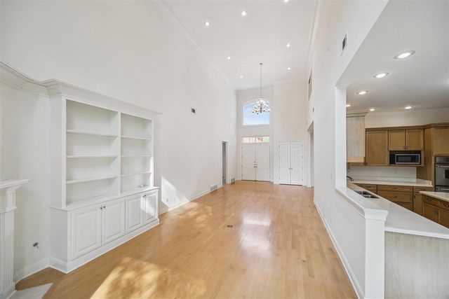 1073 HUMPHREY OAKS CIR, Memphis, TN 38120