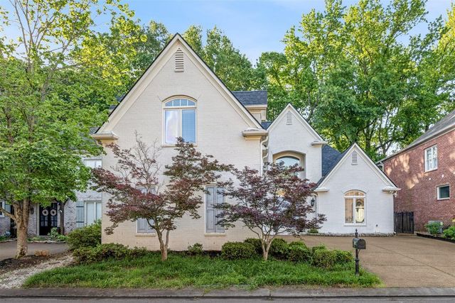 1073 HUMPHREY OAKS CIR, Memphis, TN 38120