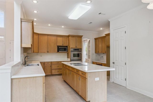 1073 HUMPHREY OAKS CIR, Memphis, TN 38120