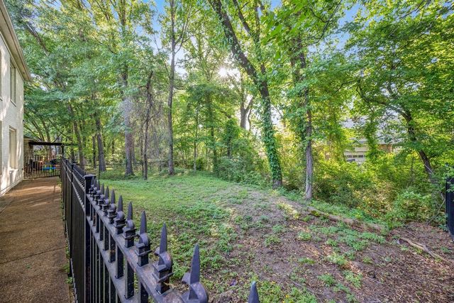 1073 HUMPHREY OAKS CIR, Memphis, TN 38120