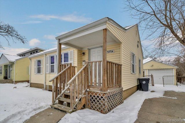 3774 GREENFIELD Road, Berkley, MI 48072