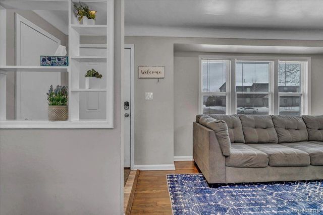 3774 GREENFIELD Road, Berkley, MI 48072