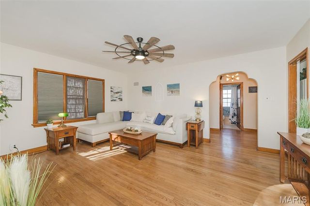 626 Tompkins Street, St Charles, MO 63301