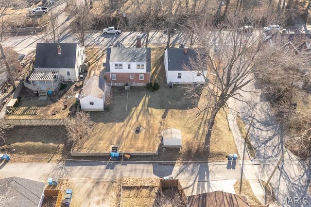 626 Tompkins Street, St Charles, MO 63301