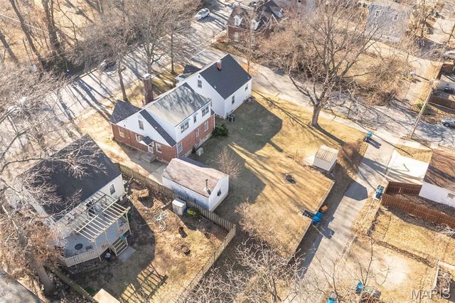 626 Tompkins Street, St Charles, MO 63301